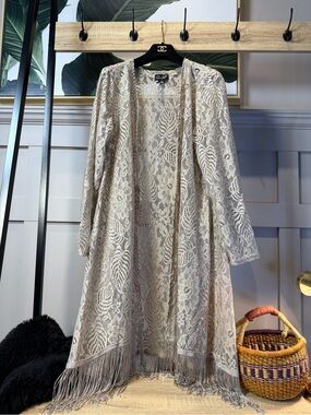 BOHO QUESTIONS Woman's Lace Duster Cardigan Med Open Front Fringe Festival XL